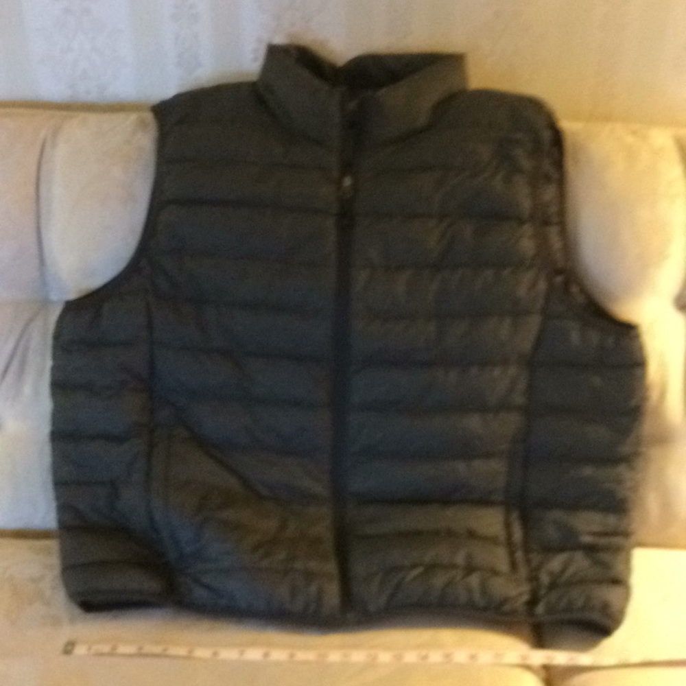 Hawke & Co down vest